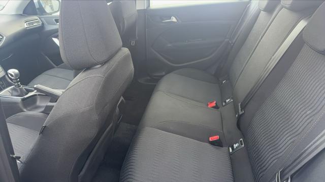 Peugeot 308 image 5