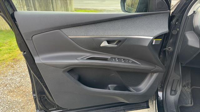 Peugeot 5008 image 7