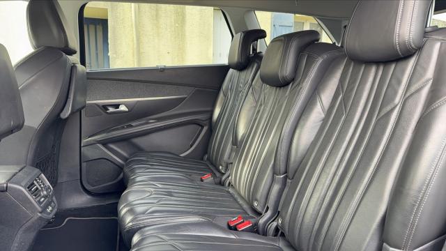 Peugeot 5008 image 5