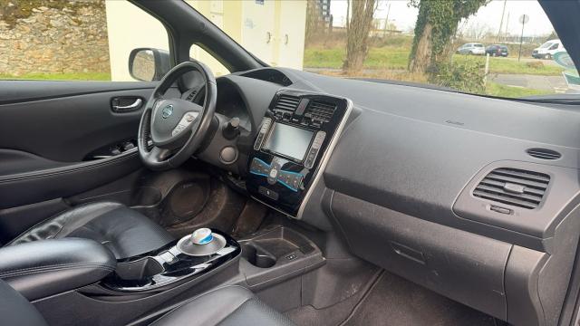 Nissan Leaf image 8