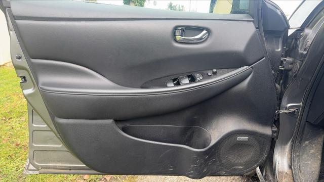 Nissan Leaf image 1