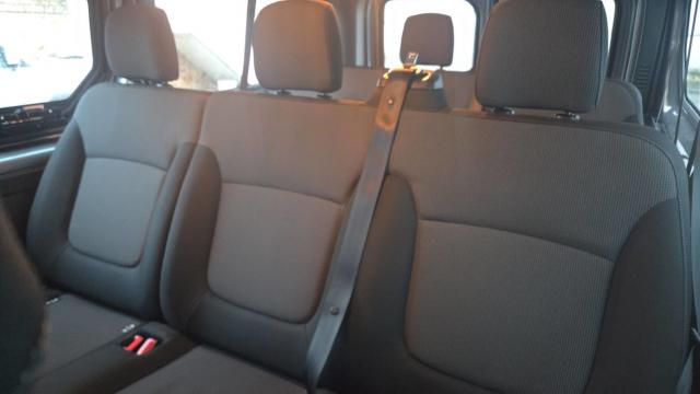 Renault Trafic image 2