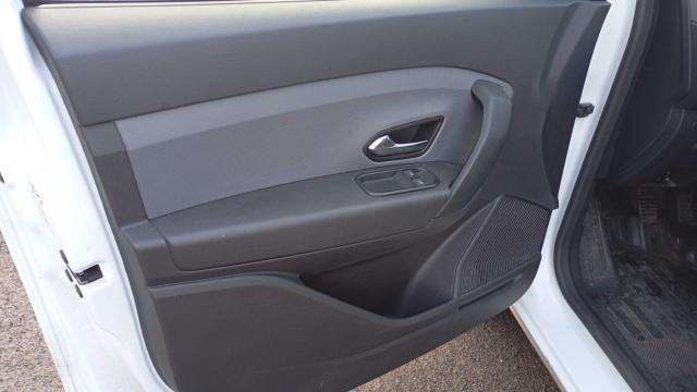 Renault Express image 8