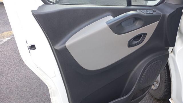 Renault Trafic image 6