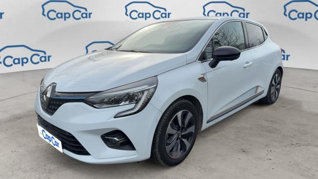 Renault Clio V 1.6 E-Tech 140 Premiere Edition