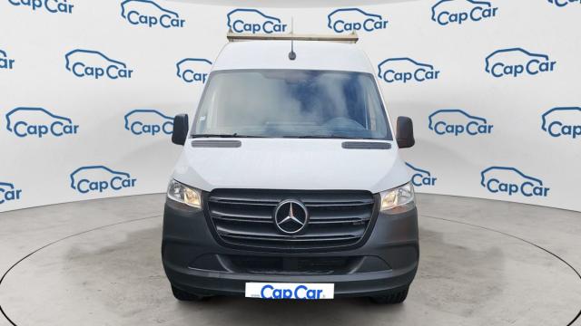 Mercedes Benz Sprinter image 2