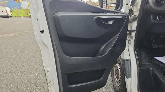 Mercedes Benz Sprinter image 5