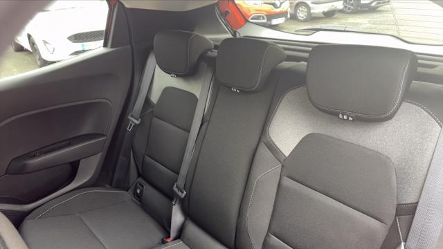 Renault Clio image 2