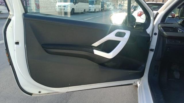Peugeot 208 image 3