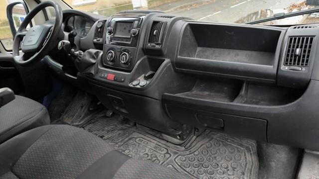 Peugeot Boxer image 9