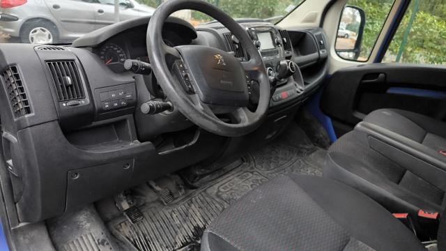 Peugeot Boxer image 3