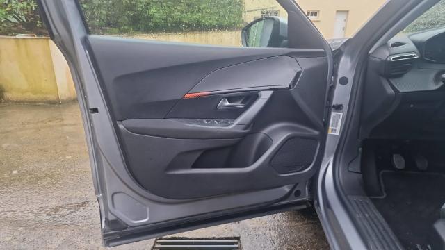 Peugeot 2008 image 4