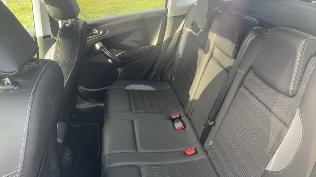 Peugeot 2008 image 8