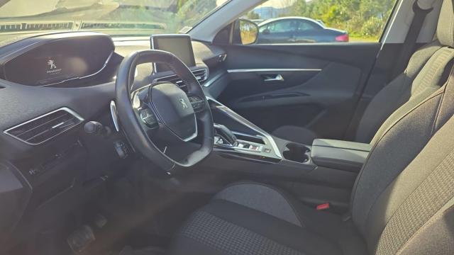 Peugeot 3008 image 3