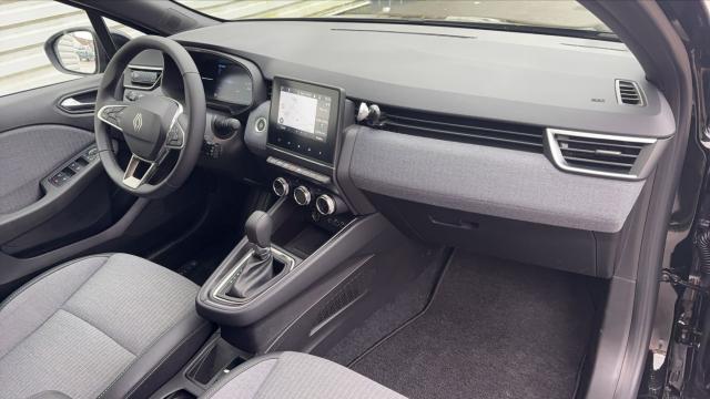 Renault Clio image 9