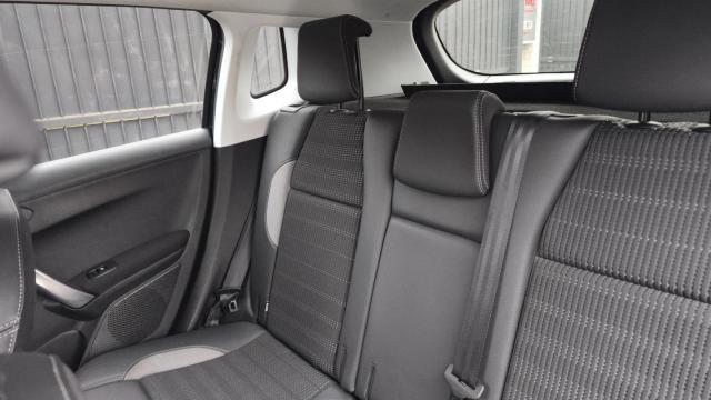 Peugeot 2008 image 9