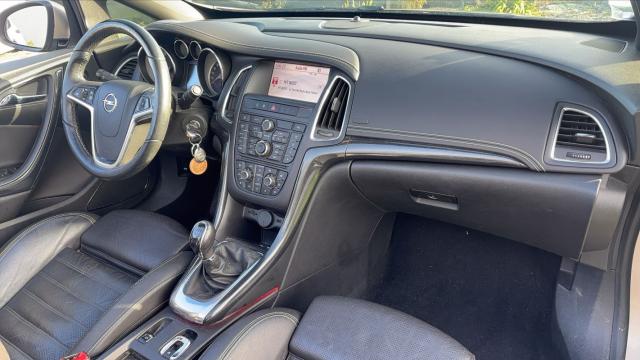 Opel Cascada image 9