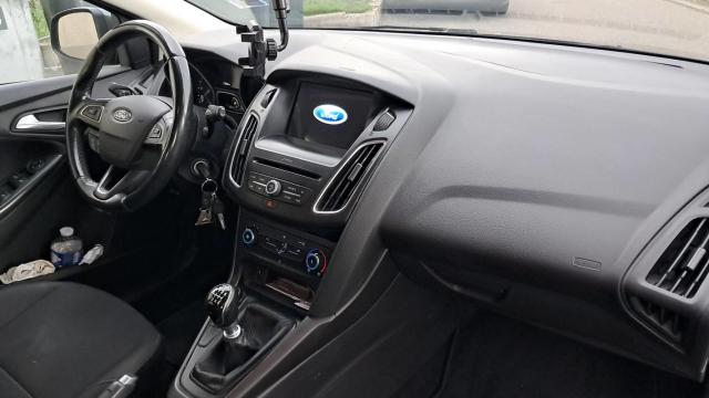 Ford Focus image 9