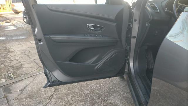 Renault Grand Scénic image 6