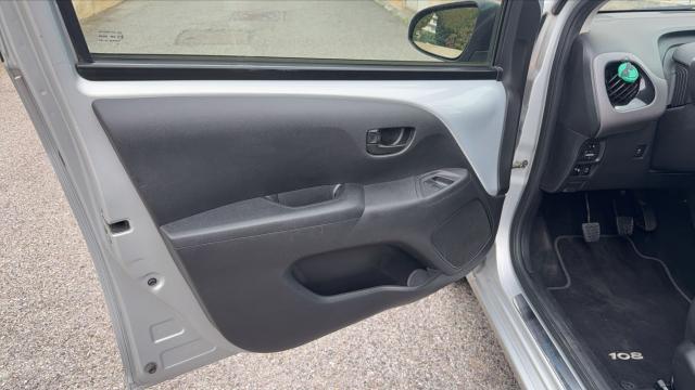 Peugeot 108 image 9