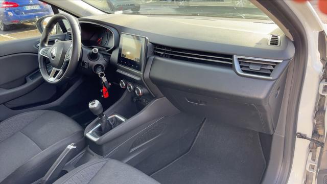 Renault Clio image 2