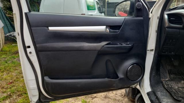 Toyota Hilux image 4