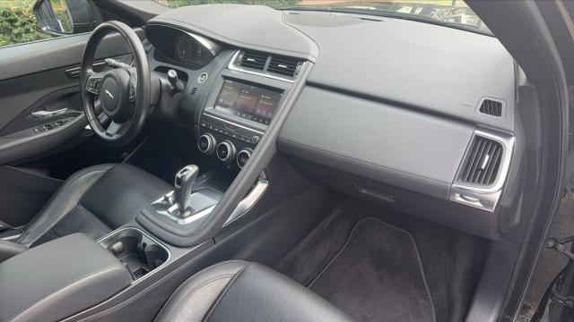 Jaguar E-Pace image 3