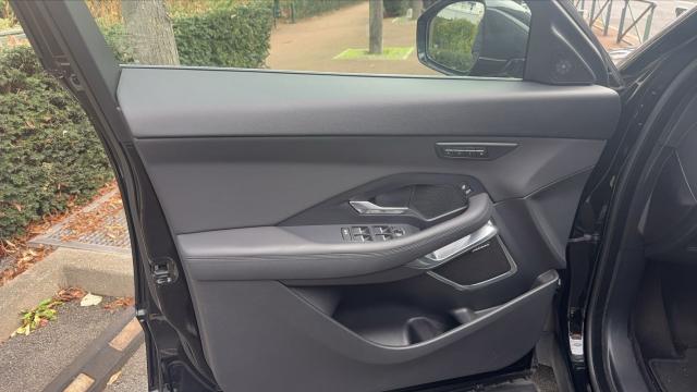 Jaguar E-Pace image 7