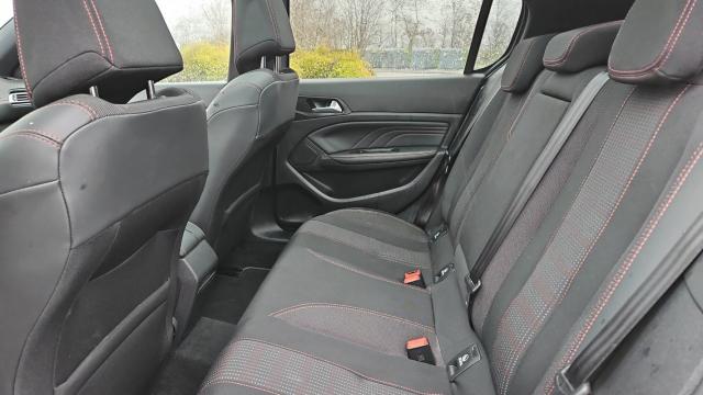 Peugeot 308 image 5