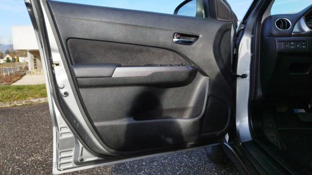 Suzuki Vitara image 2