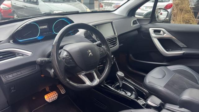 Peugeot 2008 image 3
