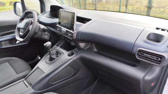 Peugeot Rifter image 9