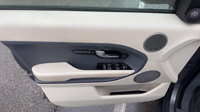 Land Rover Range Rover Evoque image 9