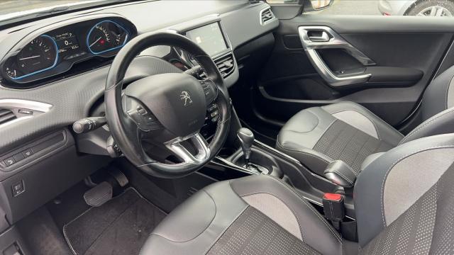 Peugeot 2008 image 8