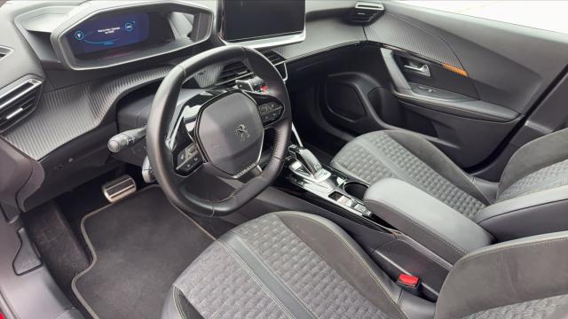 Peugeot 2008 image 5