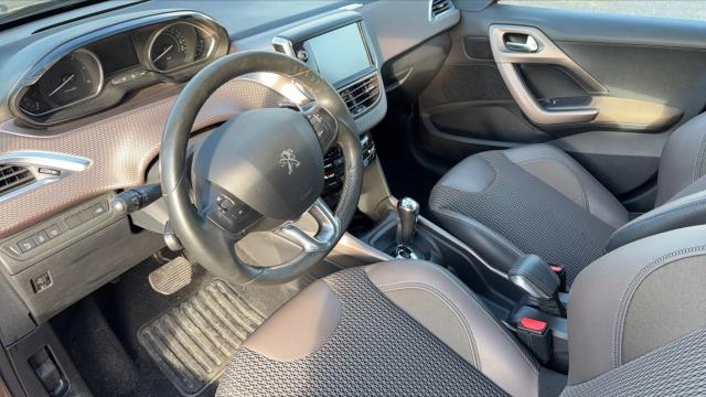 Peugeot 2008 image 6