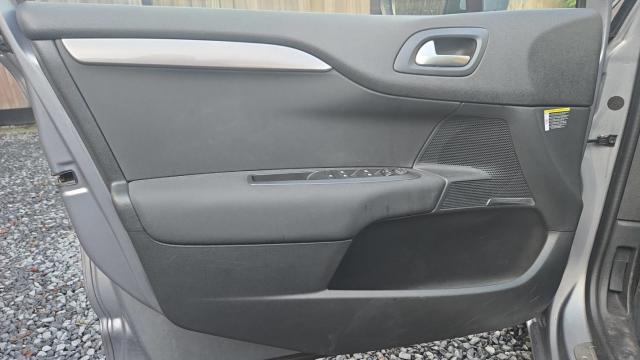 Citroen C4 image 4