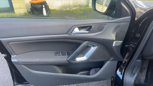 Peugeot 308 image 4