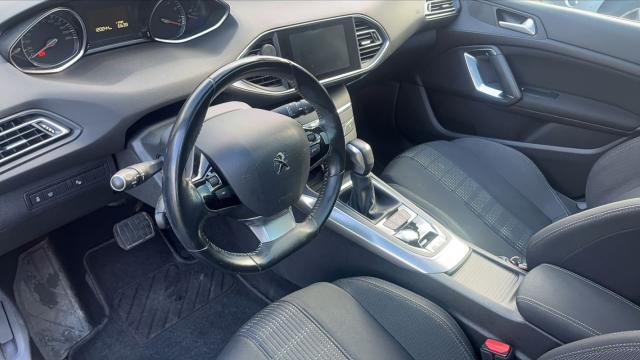 Peugeot 308 image 6