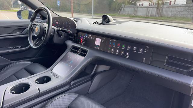 Porsche Taycan image 4