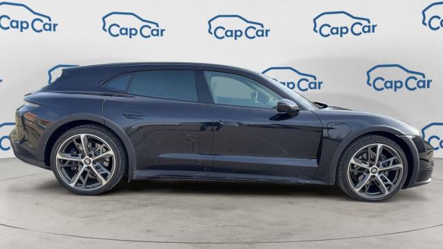 Porsche Taycan image 9