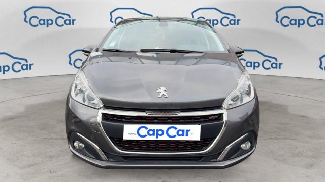 Peugeot 208 image 8