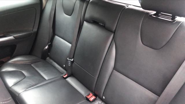 Volvo Xc60 image 7