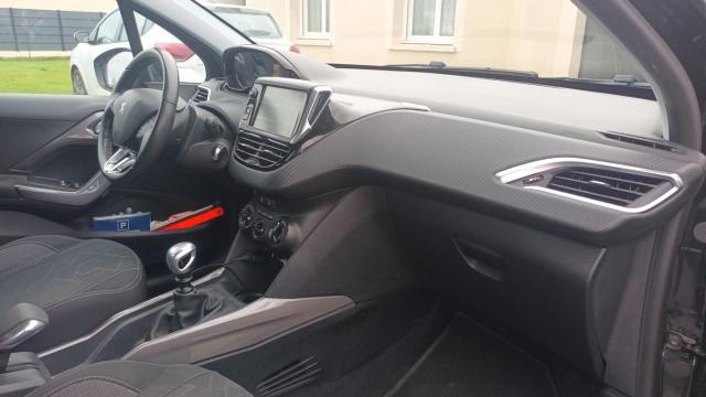 Peugeot 2008 image 5