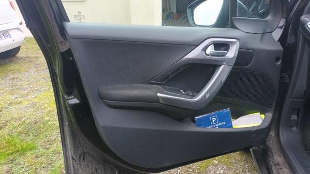 Peugeot 2008 image 1