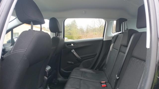 Peugeot 2008 image 6