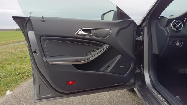 Mercedes Benz Cla Shooting Brake image 2