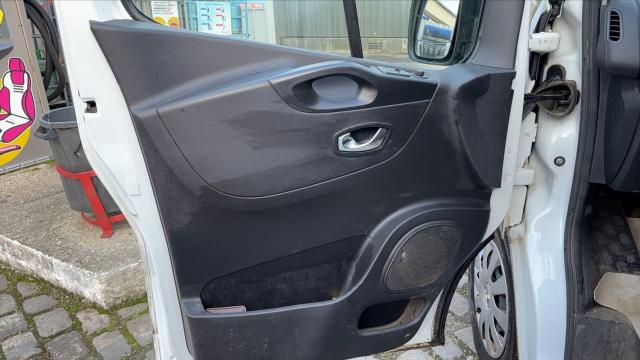 Renault Trafic image 6