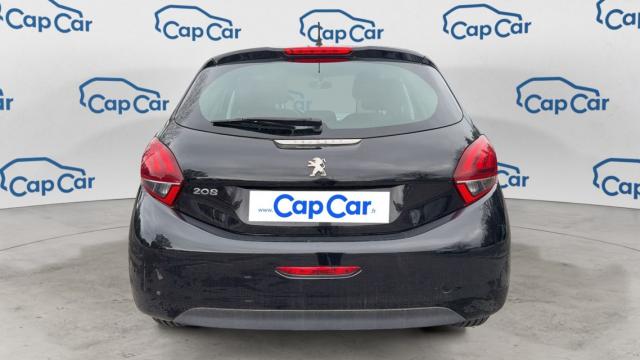 Peugeot 208 image 9
