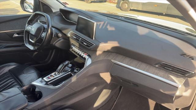 Peugeot 3008 image 9